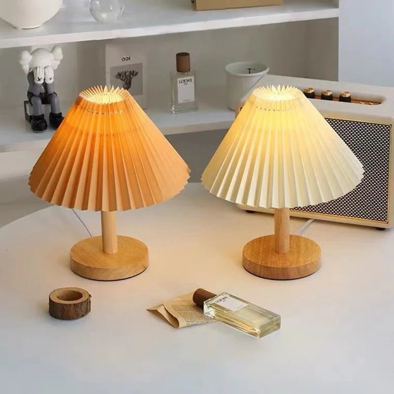 Veloura™ Pleated Aura Lamp