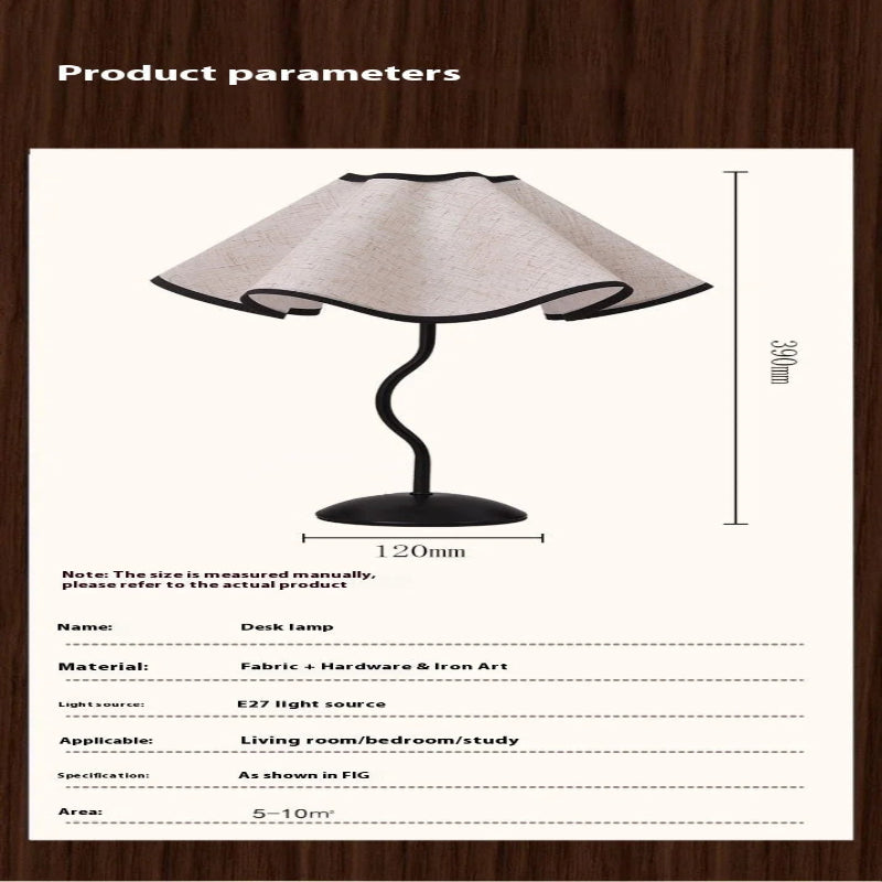 Lunéa Petal Table Lamp