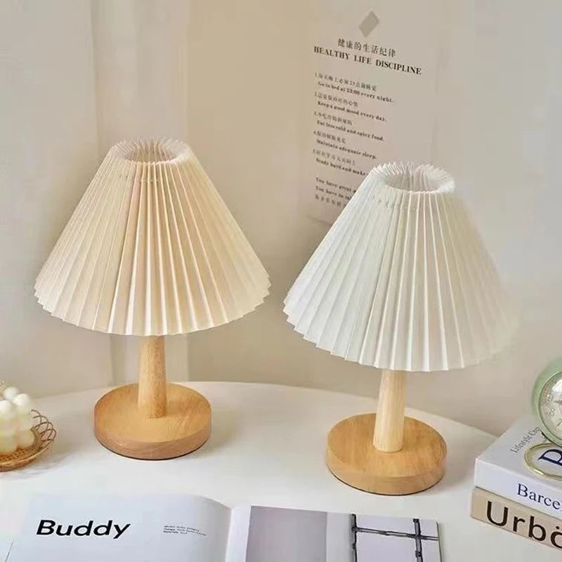 Veloura™ Pleated Aura Lamp