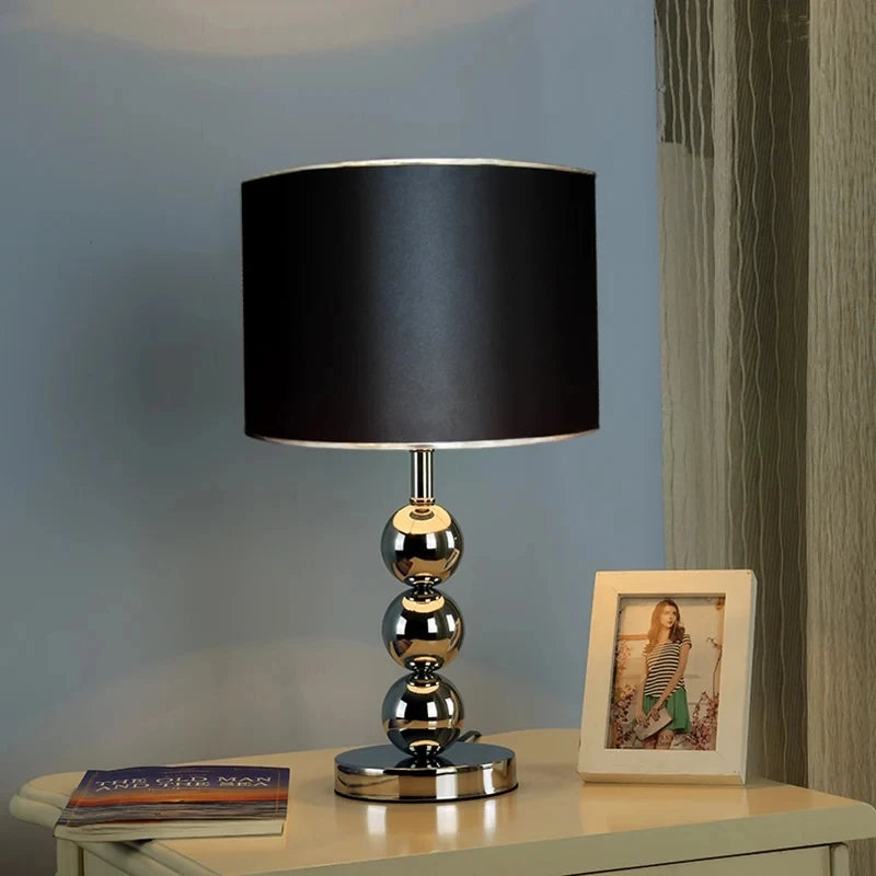 Eclipse Noir Table Lamp