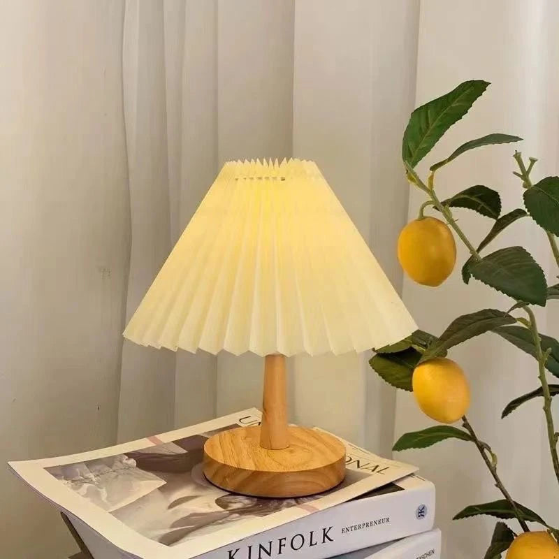 Veloura™ Pleated Aura Lamp
